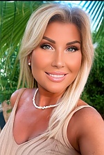 Ukrainian mail order bride Tetiana from Bucharest with blonde hair and blue eye color - image 2