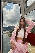 Ukrainian mail order bride Angela from Kyiv with light brown hair and green eye color - image 6