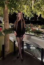 Ukrainian mail order bride Angela from Kyiv with light brown hair and green eye color - image 11