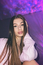 Ukrainian mail order bride Angela from Kyiv with light brown hair and green eye color - image 9