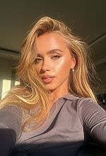 Ukrainian mail order bride Kateryna from Odesa with light brown hair and brown eye color - image 4