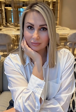 Aleona, 41 y.o. from Amsterdam, Netherlands