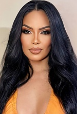 Ukrainian mail order bride Larissa from Manaus with black hair and black eye color - image 4