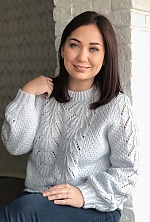 Ukrainian mail order bride Vira from Mykolaiv with light brown hair and grey eye color - image 3