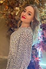 Ukrainian mail order bride Viktoriia from Dresden with auburn hair and green eye color - image 9