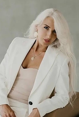Vladlena, 41 y.o. from Los Angeles, United States