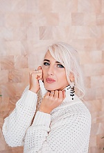 Ukrainian mail order bride Vladlena from Los Angeles with blonde hair and grey eye color - image 8