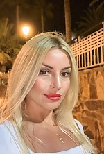 Ukrainian mail order bride Svitlana from Alicante with blonde hair and brown eye color - image 4