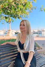 Ukrainian mail order bride Svitlana from Alicante with blonde hair and brown eye color - image 2