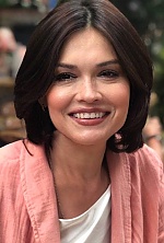 Ukrainian mail order bride Larysa from Kiyiv with light brown hair and brown eye color - image 2