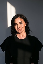 Ukrainian mail order bride Nataliia from Kiyiv with black hair and blue eye color - image 4