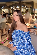 Ukrainian mail order bride Anna from Dubai with brunette hair and brown eye color - image 5