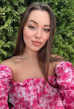 Anna, 25 y.o. from Dubai, UAE