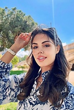 Ukrainian mail order bride Aida from Boston with light brown hair and brown eye color - image 10