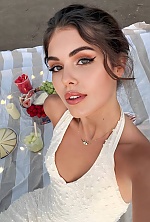 Ukrainian mail order bride Aida from Boston with light brown hair and brown eye color - image 3