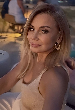 Marina, 59 y.o. from Valencia, Spain