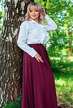 Ukrainian mail order bride Galyna from New York with blonde hair and green eye color - image 2