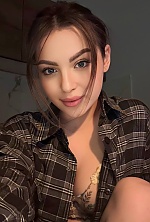 Ukrainian mail order bride Yana from Kyiv with brunette hair and blue eye color - image 2