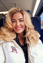 Ukrainian mail order bride Hanna from Kyiv with blonde hair and green eye color - image 8