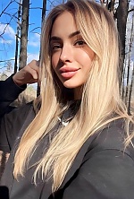 Ukrainian mail order bride Diana from Odesa with blonde hair and green eye color - image 4