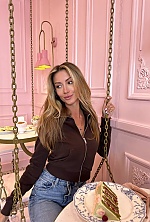 Ukrainian mail order bride Valentyna from Kyiv with blonde hair and brown eye color - image 8