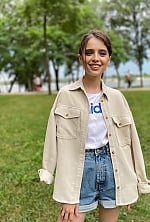 Ukrainian mail order bride Yana from New Orleans with brunette hair and hazel eye color - image 8