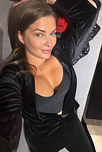 Ukrainian mail order bride Vera from Miami with light brown hair and blue eye color - image 7