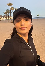 Ukrainian mail order bride Daria from Benidorm with light brown hair and hazel eye color - image 17