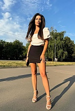 Ukrainian mail order bride Anzhelika from Kharkiv with brunette hair and hazel eye color - image 2