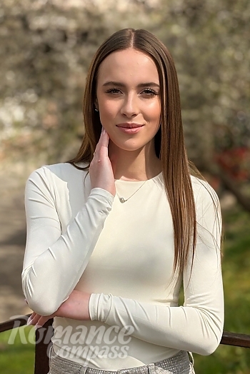 Ukrainian mail order bride Liza from Ivano-Frankivsk with light brown hair and blue eye color - image 1