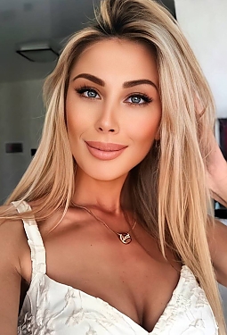 Anna, 35 y.o. from Kyiv, Ukraine