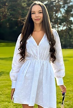 Ukrainian mail order bride Liza from Kyiv with light brown hair and brown eye color - image 4