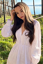 Ukrainian mail order bride Liza from Kyiv with light brown hair and brown eye color - image 2