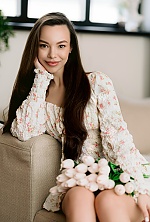 Ukrainian mail order bride Liza from Kyiv with light brown hair and brown eye color - image 5