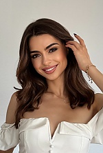 Ukrainian mail order bride Maria from Kharkiv with light brown hair and brown eye color - image 4