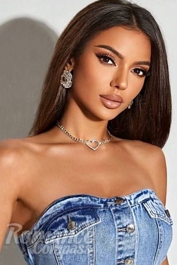 Ukrainian mail order bride Vira from Dnipro with brunette hair and hazel eye color - image 1