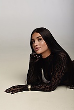 Ukrainian mail order bride Polina from Kyiv with black hair and green eye color - image 3