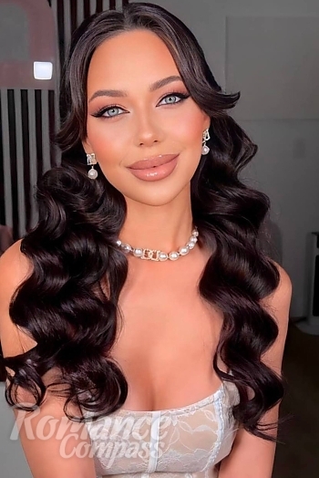 Ukrainian mail order bride Anhelina from Ottawa with brunette hair and blue eye color - image 1