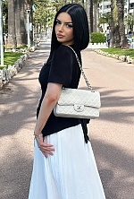 Ukrainian mail order bride Oryna from Berlin with brunette hair and green eye color - image 8