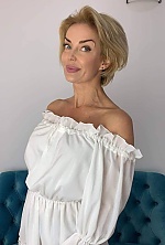 Ukrainian mail order bride Natalya from Phoenix with blonde hair and green eye color - image 4