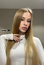 Ukrainian mail order bride Snizhana from Almaty with blonde hair and green eye color - image 7