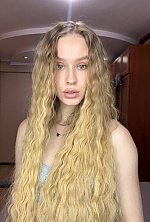 Ukrainian mail order bride Snizhana from Almaty with blonde hair and green eye color - image 5