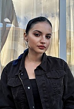 Ukrainian mail order bride Inna from Kropivnitskiy with black hair and brown eye color - image 3