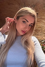 Ukrainian mail order bride Mariia from Rome with blonde hair and green eye color - image 2