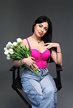 Ukrainian mail order bride Tetiana from Mykolayiv with black hair and green eye color - image 9
