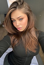 Ukrainian mail order bride Oleksandra from Kyiv with light brown hair and green eye color - image 5