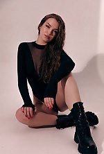 Ukrainian mail order bride Victoriia from Zaporizhzhya with light brown hair and brown eye color - image 5