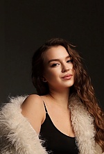 Ukrainian mail order bride Victoriia from Zaporizhzhya with light brown hair and brown eye color - image 3