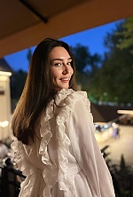 Ukrainian mail order bride Natalia from Vienna with brunette hair and brown eye color - image 9