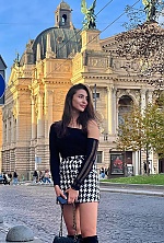 Ukrainian mail order bride Natalia from Vienna with brunette hair and brown eye color - image 3